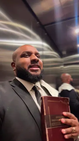 Pastor Jacinto Manto no Elevador com a “Dalila” 🤣 #Pastor #Elevador #meme 