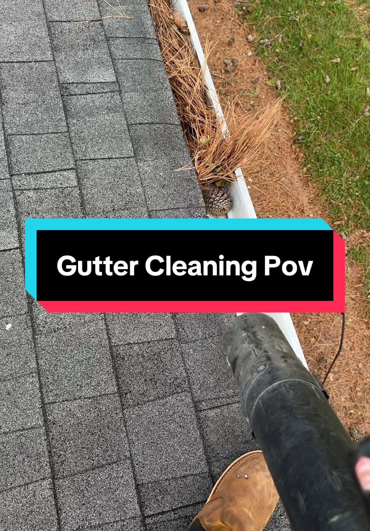 Apartment complex gutter cleaning in Lincolnton NC! #gutters #gutteringinstallation #jmgutters #raingutters #familybusinesss #guttercleaning #satisfying #pov 