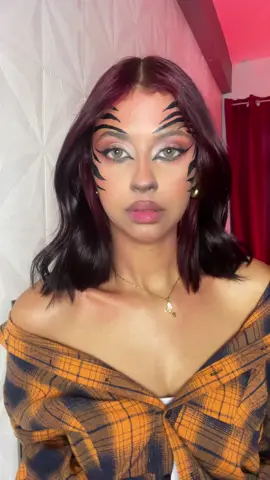 Final inesperado 😅🤣🦁 #sina #maquillaje #halloweenmakeup 