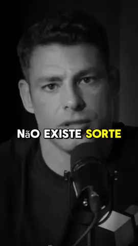 Não existe sorte, existe você tá preparado para a oportunidade! - Cauã Reymond  . . . Você precisa acordar . A mudança começa em você! 👉Acesse o link na bio e dê o Primeiro Passo! . . #reflexao #motivacao #desenvolvimentopessoal #cauareymond #sucesso #proposito 