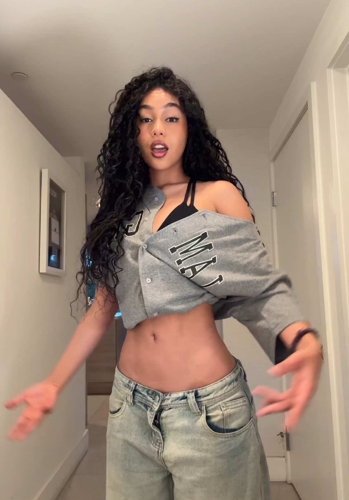 ME ENCANTA LA CANCION 😩