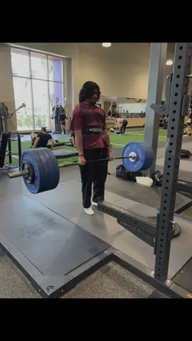 Seeing it on video is so nice ill re and re watch my vids 😭😭 #fyp #gym #GymTok #motivation #fypシ #fyppppppppppppppppppppppp #manicmike 