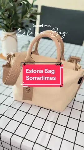 Finally jumpa bag yang tahan lasak macam ni. Yang penting muat nak letak botol susu anak 🤭🤣  #sometimesbyasiandesigner #begmurah #fyp 
