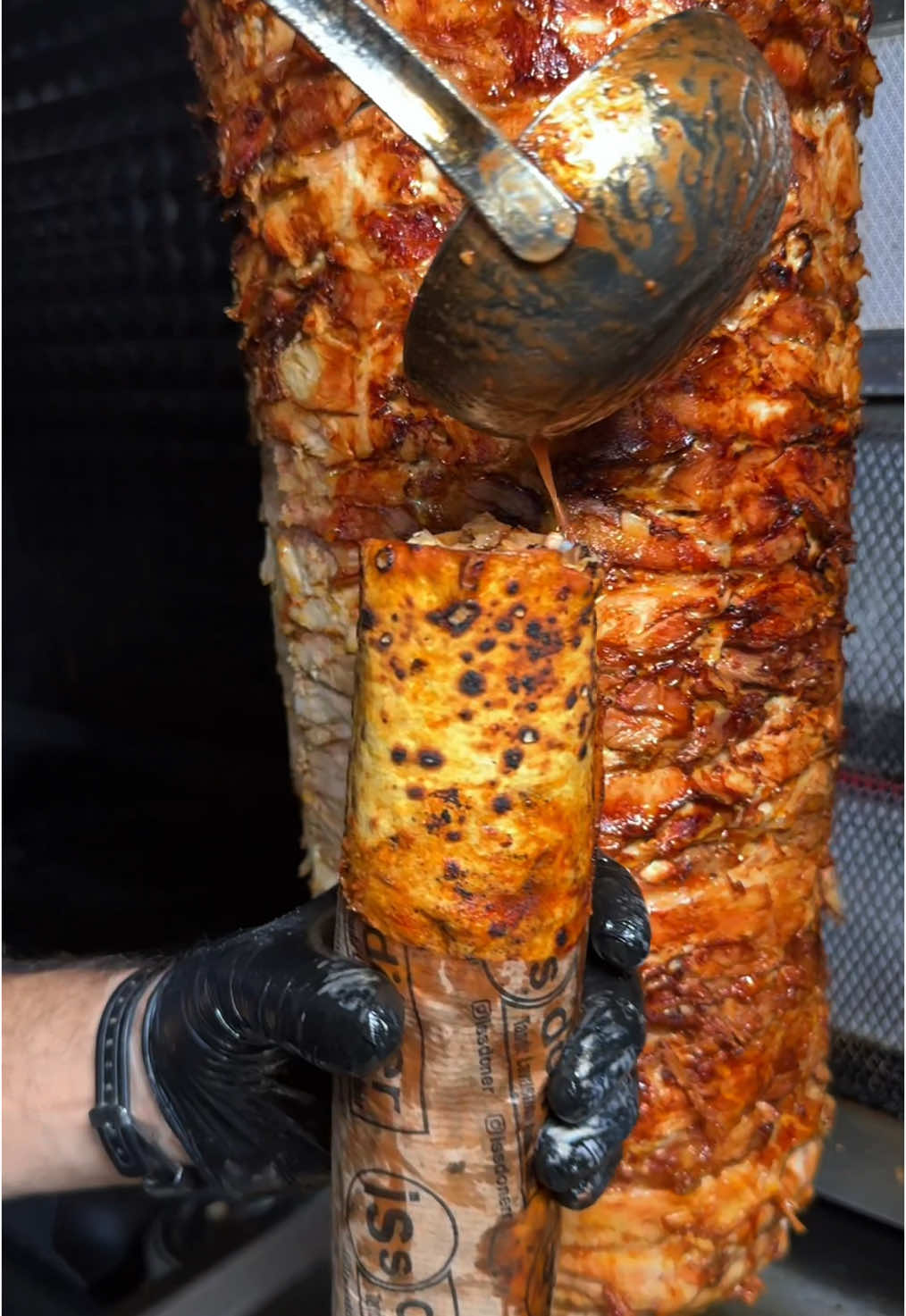 Antakya Tavuk Döner @issdonerr instagram adresimize uğramayı unutmayın #yemekvideoları #yemek #döner #keşfet #fyp 