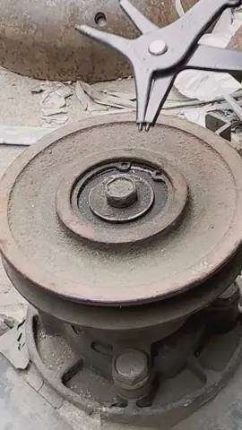 Kìm mở phe 2 đầu đa năng #suachuaoto #thosuachuaoto #suachua #sửachữaôtô #suaoto #suachuaxeoto #sửaxe #sưaxe #nghêsửaxe #garaoto #garageoto #thiet #bi #do #nghe #sua #xe #oto  #may#gara #vam #cao #dungcu #otox 