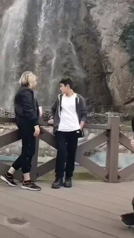 gardaş#mizah#bugraxshorts#mizahtürkiye#mizahsayfası#mizah#nedenbukadarciddisin#fun#komik 