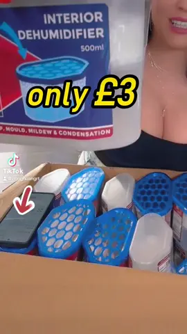 #howtostopdamp #mumtok #cleaning #Home #tiktokmademebuyit #DidYouKnow #dehumidifier #damphouse #oldhouse #dehumidifierbenefits ##foryoudays #sale #mould 