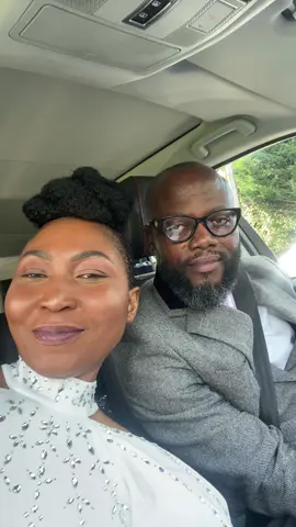 Who is she? @Oppong K. Francis @Linda Osei @kwakumando🇬🇭❤️ @RevGraceMan©️®️ 