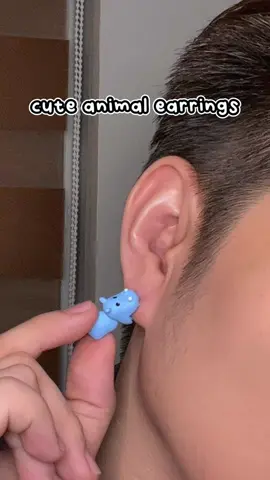 Cute animal earrings ~ looks like they’re biting my ear! 🦛🦖 #cuteearrings #cuteaccessories 