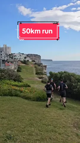 Another 50km ticked off ✅️ Today felt like an absolute slow but made easier as I had some company with @steverunzz @charliedcooper @jenniferirvine_coach @jxkehumphreyy and Dave 🙃 Now we start to taper!! #run #Running #ultra #marathon #runningcommunity #bondi2manly #bonditomanly #bondi #sydney #training #trail #nike #newbalance #fractal 