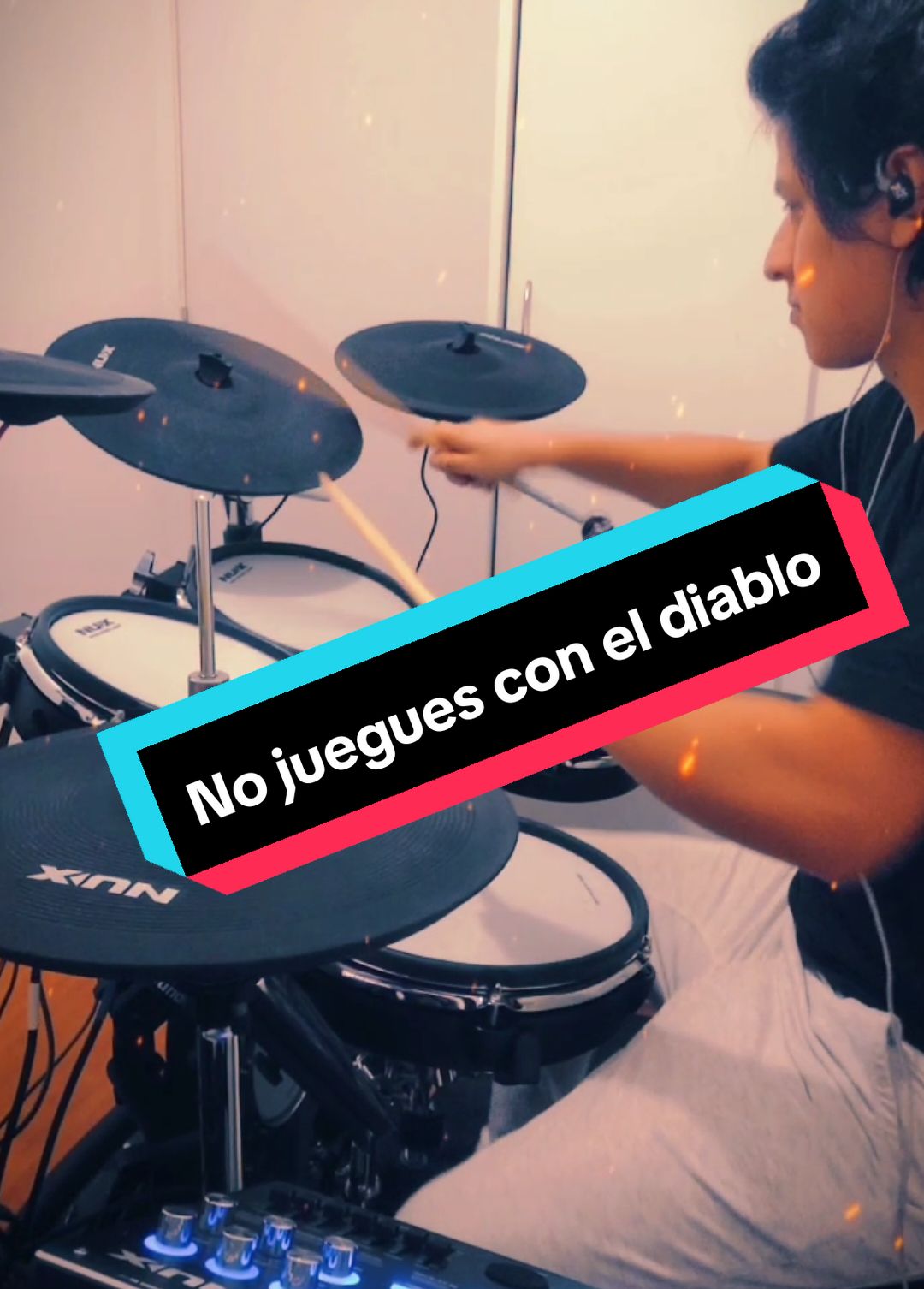 No juegues con el diablo 😈 versión drums @Luis Espinoza 👽🥁🔥   . . . . #drums  #drummer  #musico  #cumbiaperuana  #musicosentiktok  #fyp  #parati  #like  #comenta  #compa #cupcut 
