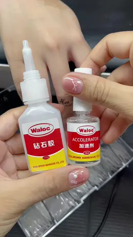 Làm móng cùng Hoa nhé mn ơi. Keo Hoa dùng là cặp keo Waloc nha. Mn ghé giỏ hàng ạ#nailthainguyen #nailthainguyen #hoameu #lamnail 