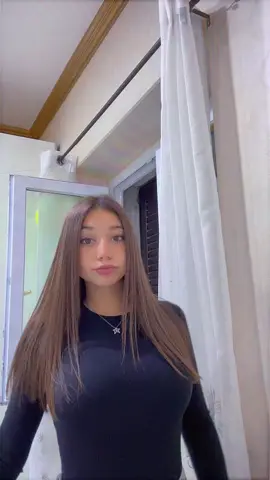 🤷🏻‍♀️🤷🏻‍♀️ #perte #09 #roma #assolutamenteneiperte #fyp #tiktokmandamineiperte #2009 #tiktokitalia #gue #andiamoneiperte 