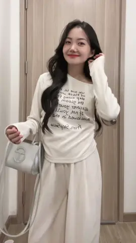 Xinh quá #thoitrang #thoitrangnu #quanao #quanaonu #quanaohottrend #quanaobo #quanaodep #tiktokviral #trendingvideo #viraltiktok 