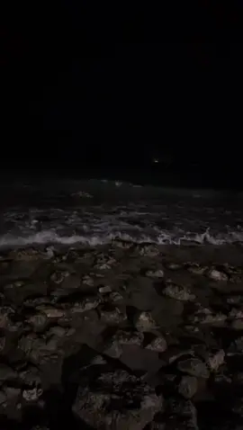 البحر غير والله غير 🥹🤍 #تصويري_اكسبلور  #تصويري_احترافي_الاجواء👌🏻🕊😴  #البحر  #كورنيش_الخفجي  #هواجيس_الليل  #المملكة_العربية_السعودية #الخفجي_الشرقيه  #السعودية🇸🇦  #شعب_الصيني_ماله_حل  #تصويري_  #قصيده_شعر_بوح_خواطر  #explore  #fypage  #fypシ  #foryourpage  #fyp  #foryou  #fypシ 