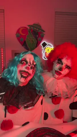 Conjoined Twin Clowns🤡❤️🖤 Should we do Chucky & Tiffany next?🤔 @gr0ovynails (Danny)  #clowncostume #clown #halloweenlook #halloweencostume  #matchingcostumes #boogeyman 