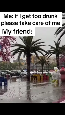 A real friend 😂😂😂 #drunk #friends #funny #costume #besties #share #foryou #fyp 
