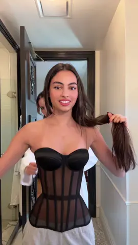 mallory did not sign up for this😭😭 corset is from @Statnaia Corsets 