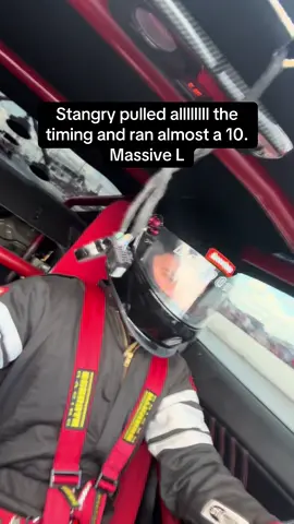 We did our testing without the pan so we had no clue what was going on down the track🤦🏻‍♂️ made maybe 700hp on 26psi😂 @Jay @Wayne @Scooby #stangry #mustang #carsoftiktok #carcommunity #boosted #turbo #twinturbo #hellhorseperformance #fyp 