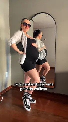Macaquinho ou vestido preto + camisa botão = peças indispensáveis para grávida 🤍 #lookgravida #gestacao #gestacaotiktok #lookdodia 