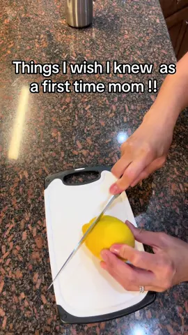 Best momhack for sick kids.Natural remedies to use to avoid taking your kids to the doctor , just like cold, flu this method will help especial like strep throat and cough! #lifehackss #usefullifetips #homehacks #viralhacks #momhacks #flu #cold #covid 