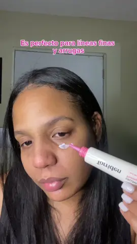 Crema reafirmante de colágeno Torriden Cellmazing que deja hidratación intensa para el área de los ojos. Se siente refrescante y no grasosa. 10/10 💕 @TORRIDEN US #torriden #cellmazing #vitaminc #skincare #eyecream #skincareroutine #ampoule #darkspotsremover #brighterskin #collagen #peptide 