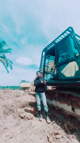 asli nya item 🤣#fyp #excavator #alatberatexcavator #anakrantau #masukberandamu #pejuangrupiah 