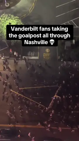 Wild 😂 (via guyincornfields, Sarossil/X) #vanderbilt #alabama #football #cfb 