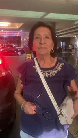 #DiosMeLaBendiga#.                                     señora mexicana de 92 años ! me sorprendió su energía . escuchen lo que dice , cuando le pregunté que cual era el secreto para llegar a sus 92 años así ! con vitalidad increíble 😊 energía y buena salud .                                                   Para conservarse joven ay que ser feliz 😀 #92years woooo #you just have to be happy, to preserve yourself. #transform everything negative into positive# #amasing #byjappy# #notfilterneeded  #beatiful😻😊 C.P🎀