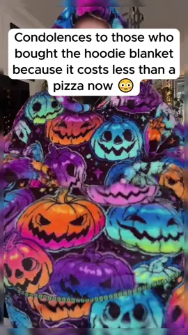 Look at this halloween hoodied blanket #fpy #halloween #blanket #hoodie #hoodieblanket #autumn #cold 