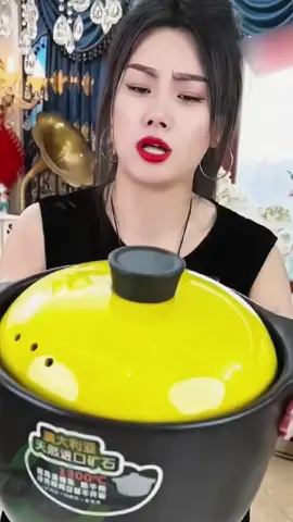 Nồi đất hầm canh ngon hơn hay nồi sắt ngon hơn các mẹ ơi!#tienich #tienichgiadinh #tienichcuocsong #giadungtienich #xuhuong #thinhhanh #taphoabinhdan #noiham 