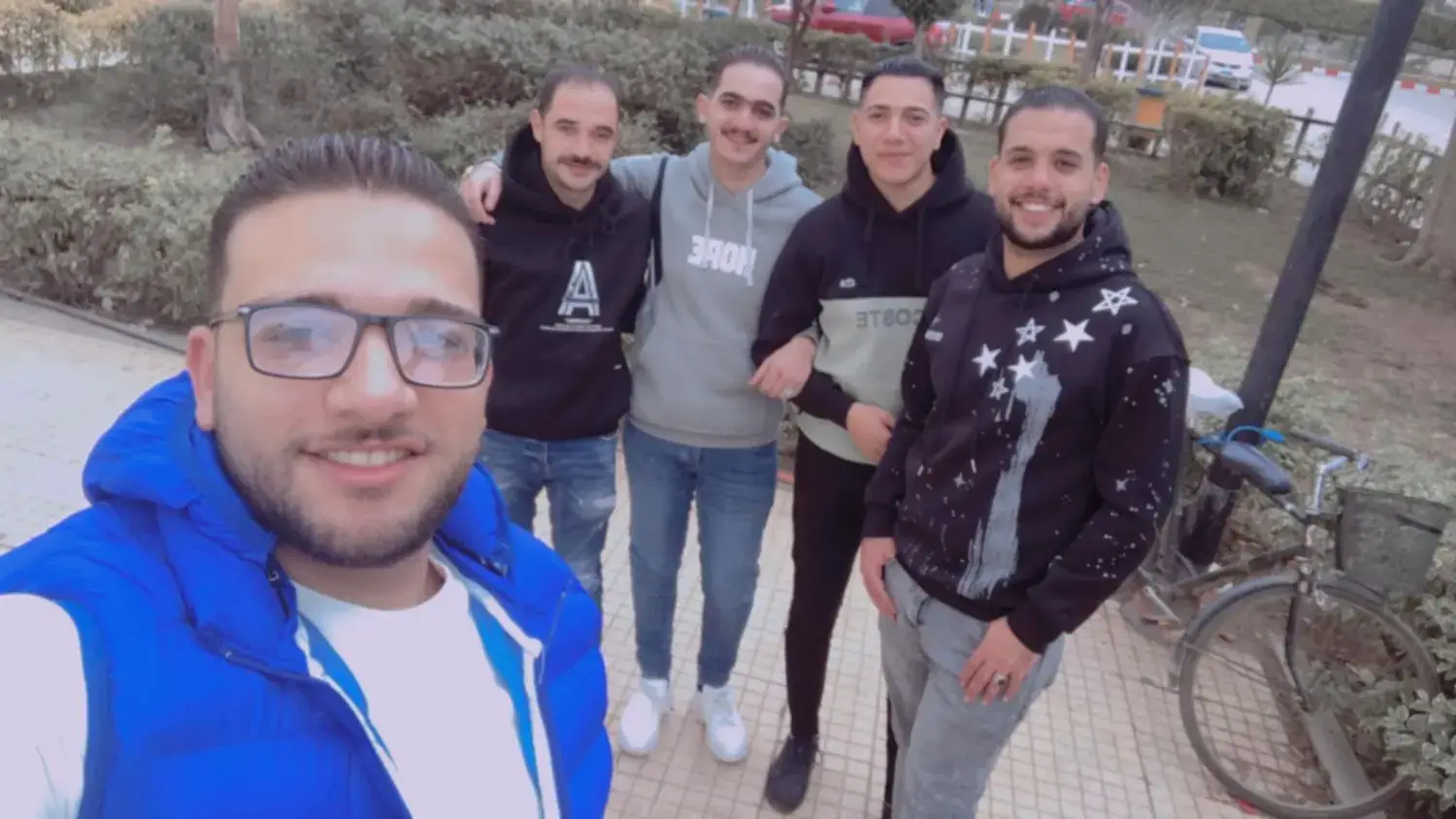 اشوفك علي خير ي اخويا ربنا يجمعنا بيك علي خير ويسطر طريقكك ي اغلا زوز ♥️👬 @Zeyad soultan 