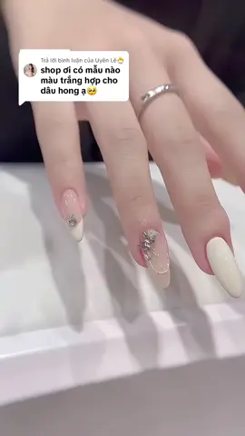 Trả lời @Uyên Lê🐣 đơn giản nhưng không đơn điệu đâu nè🥰 #nailthietke #nailartist #xuhuongtiktok #trending #nailcodau #nailboxthietke 