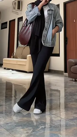 celana cutbray knit cakep bgtt bestieee🤍🤍#OOTD #knitpants #cutbrayknit #cutbraypants #cutbraywanita #celanacutbray #celanacutbraywanita #celanawanita #girlsoutfit #outfitideas #outfitinspo #fashiontiktok #ootdforwomen #womenoutfit 