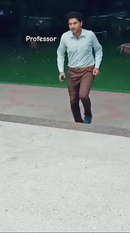 Modelling Time #fypシ゚viral #fyp #grow #viraltiktok #ticktock #shorts #model #modeling #professor #usman 