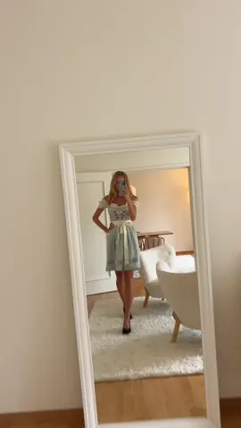 Last minute oktoberfest outfit from Amazon #outfit #oktoberfest #munich #oktoberfest2024 #dirndl #amazon #lastminute #oktoberfestoutfit #fyp 