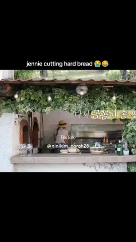 my poor baby 😭😂 @blackpinkofficial @JENNIE  JENNIE MARIA FINALE   #마이네임이즈가브리엘   #제니   #MyNameIs가브리엘 #BLACKPINK #JENNIEKIM #JENNIE #RUBIES #제니 #OA #JENNIERUBYJANE #jenniekim𓃵  #jennierubyjane𓃵 #newtrending #fypシ #fypシ゚viral #fypage #new_trending #foryoupage #fypシ゚ #fyppppppppppppppppppppppp 