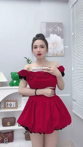 Có BigSize Đầm NHUNG BÈO VIỀN HOA dáng bi phồng. #nghechuchot #linhshoptuấn #xuhuong #xuhuongtiktok #xh #hottren2024 #hot #hottrend #muasamcungtiktok #xuhuong2024 #fyp #LearnOnTikTok #viraltiktok #lenxuhuong #thoitrang #thoitrangnu #vaynhungcaocap #vaynhung #vaynhungtrevai #vay #vayxinhmoingay #vayxinh 