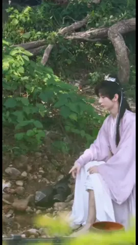 Rồi ổng vô tri miết luôn dị đó 🤣🤣 #thànhnghị #成毅 #phóthikỳ #chengyi #xuhuongtiktok #trend #videoviral #viral #xuhuong #funny #nhạc #nhạctrung #thịnhhành 