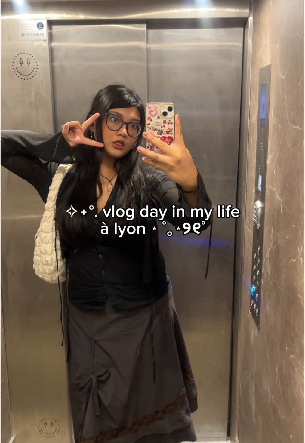 ٩( 'ω' )و☆ nouveau vlog day in my life à lyon !! (après 5 mois oops😅😅) aujo jsuis allé à gentlepen, onigiri records, comoedia, kaki bistrot, & cocotto lol :p #Vlog #digitaldiary 