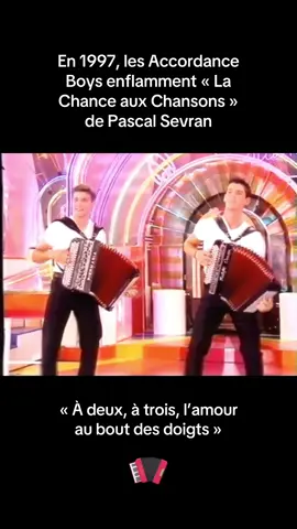 « À deux, à trois, accords à coeurs sympas » #nineties #ninetiesbaby #ninetieskid #ninetiesstyle #ninetiesmusic #annees90 #90s #90smusic #90saesthetic #90skid #90sbaby #90sfashion #france2 #tele #television #televisionfrancaise #accordeon #pascalsevran #kitsch #hot #boys #boysband #gay #chanson #chansonfrançaise #tube #dimanche