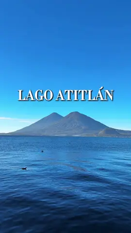 “El lago más bonito del mundo.” LAGO ATITLÁN. 🚣🏻 📍Santa Catarina Palopó, Sololá. #santacatarinapalopo #turismo #viajes #travel #guatemala #atitlan #lagoatitlan #muelle #solola #visitguatemala #volcanes 