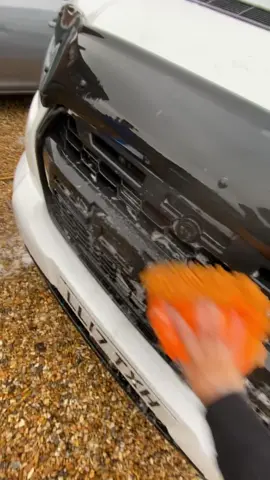 ford Transit👌🧼#CleanTok #cartok #detailing #carcleaning #shine #soapywater #soapyasmr #satisfying #asmr #viral_video #followers➕ #😍 #TEAMWORK #ifb #fyp #foryoupagе 