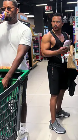 Voltei atacar 😅 O energetico @Golden Eagle paguei na siada  #prank #portugal🇵🇹 #brasil🇧🇷 #france🇫🇷 