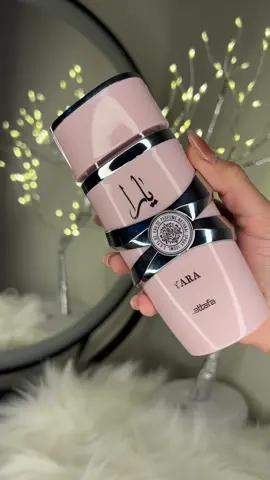 YARA DE LATTAFA 🫦🥰 #yara #lattataperfume #lattata #yaraperfume  #perfumereview #ttshop #falldealsforyou #dealsforyoudays 