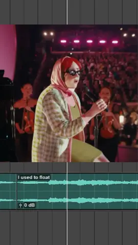 “I used to float” 🎈 @BILLIE EILISH #whatwasimadefor 