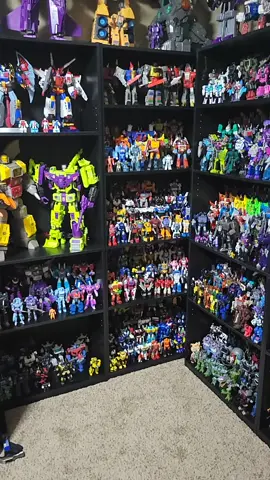 Had to do this video once I heard the sound. Had fun trying to get some good answers too. #transformers #collection #unicron #transformersone #favorites #list #ranking 
