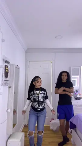 “You betta clock dat teaa”🙄@Reny✔️ #fypツ #fypシ゚viral #blowthisup 