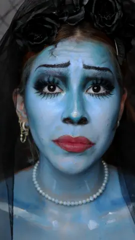 Segundo makeup: EL CADAVER DE LA NOVIA💙💀
