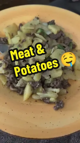 2lb ground beef  8 Yukon Gold potatoes  2 small yellow onion  1 large jalapeno  2 TBS butter & 2Tbs oil for cooking potatoes  Brown the ground beef. Remove from pan. Saute the onion. Add peeled, diced potatoes. Add diced jalapeno. Cook till tender. Serve with any sauces you like. 